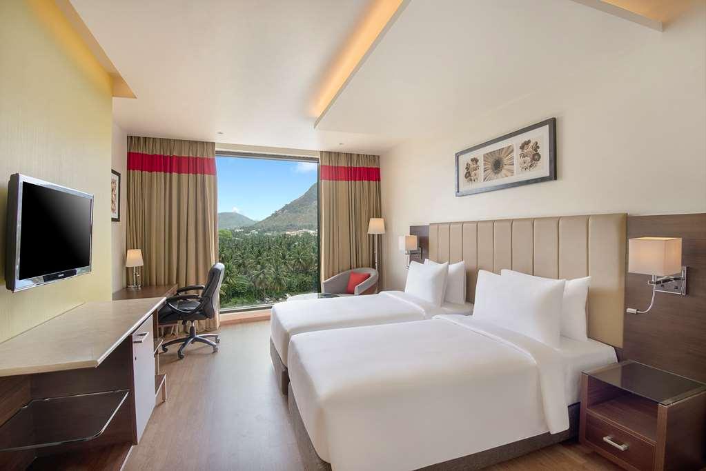 Radisson होटल