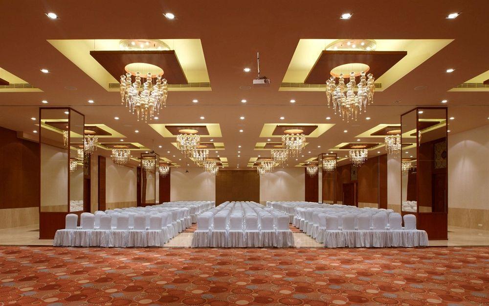 Radisson 4*